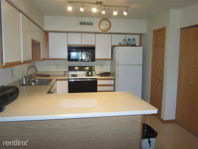Building Photo - 2 br, 1 bath  - 2262 Holiday Rd # 1