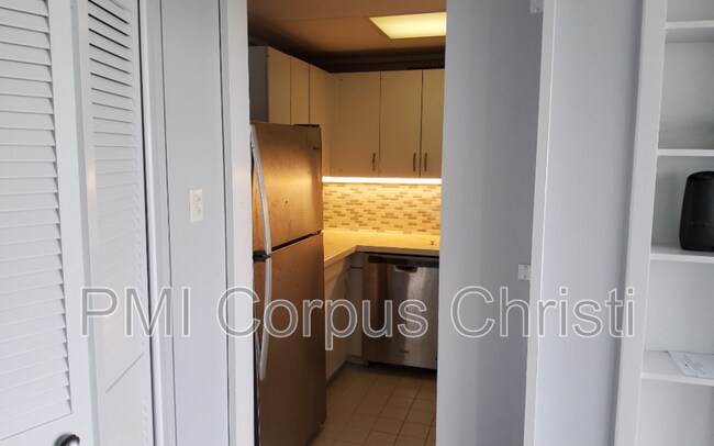 Foto del edificio - 4600 Ocean Dr