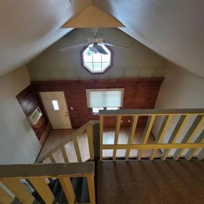 Building Photo - 204 N Court St