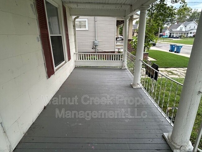 Foto del edificio - 526-528 Hamilton Ave