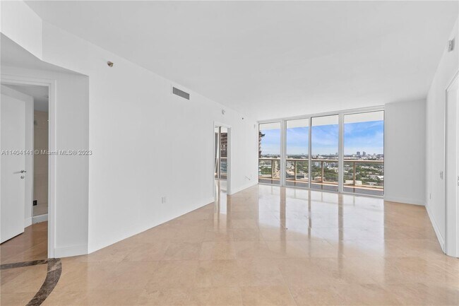 Foto del edificio - 450 Alton Rd