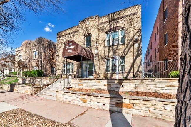 Building Photo - 1226 N Marion St