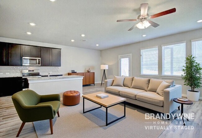 Foto del edificio - 8815 Adolph Scheel Wy