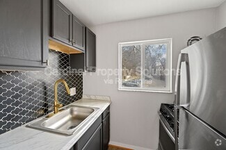 Building Photo - 3271 Morrison Ave