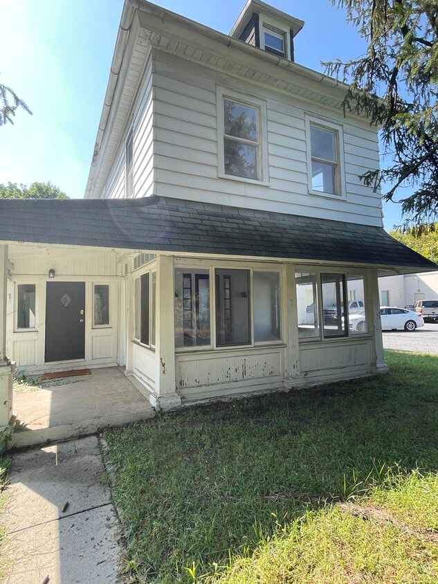 The property manager is currently in the process of painting the full exterior of the property. - 106 Water St
