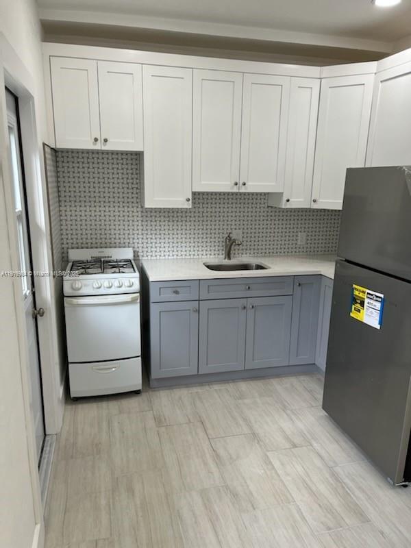 Foto del edificio - 7710 Carlyle Ave