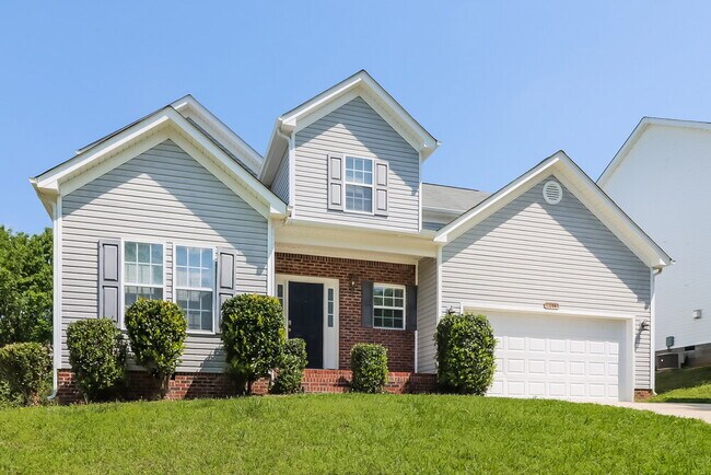 Foto del edificio - 6015 Timbertop Ln