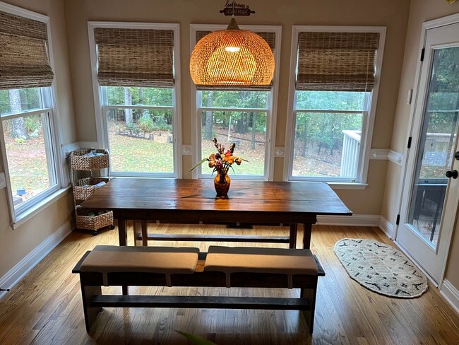 Foto del edificio - 201 Glenrise Ct