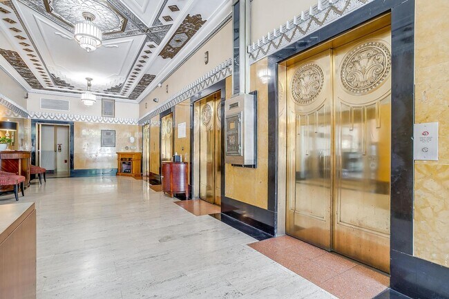 Foto del edificio - 221 W Lancaster Ave