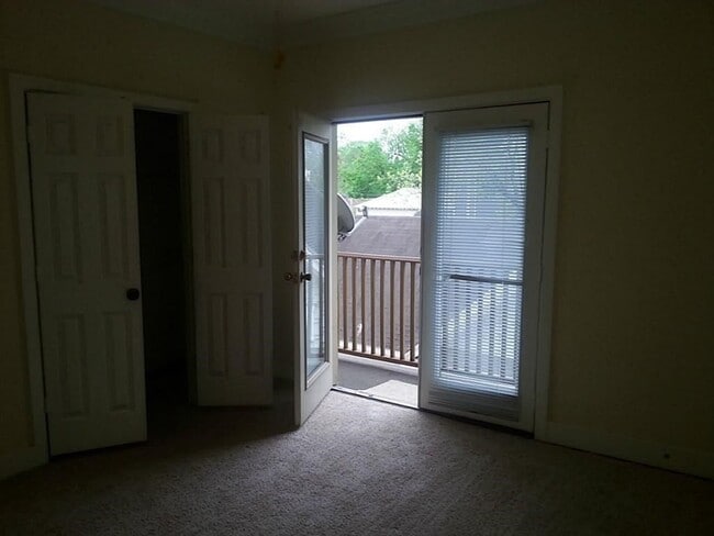 Foto del edificio - 1342 Rutland St