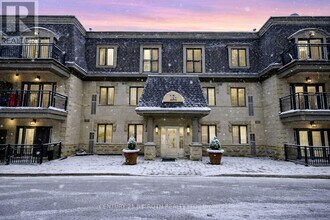 Building Photo - 200 Collier St