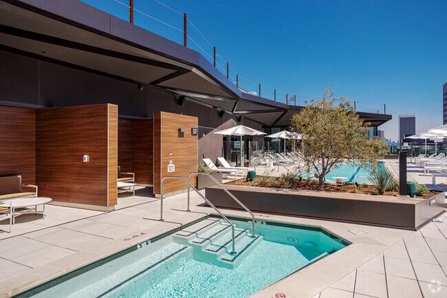 Building Photo - 6401 Wilshire Blvd
