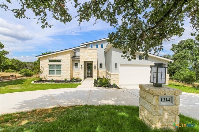 Foto del edificio - 1314 Clayton Nolen Dr