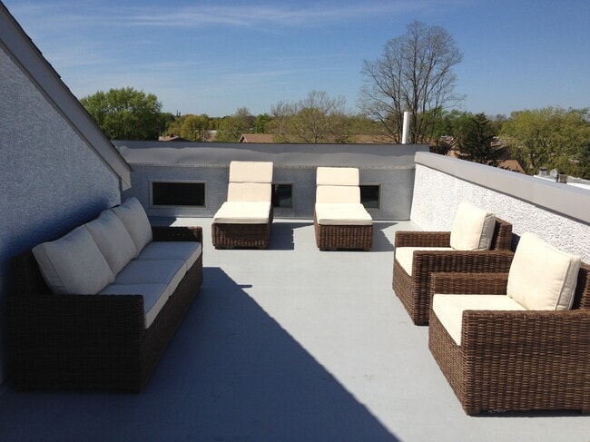 Foto del edificio - 240 Lauriston St