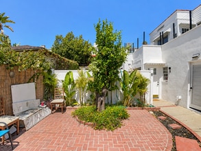 Building Photo - 1147 24th St