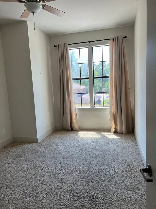 333 E Boyd Dr Unit 26, Baton Rouge, LA 70808 Condo for Rent in Baton