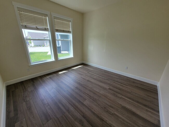 Building Photo - Stunning New Build in Kennewick – Spacious...