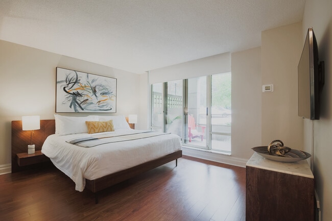 Building Photo - 8 Sampson Mews