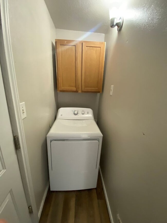 Foto del edificio - Single family home under $1000 a month