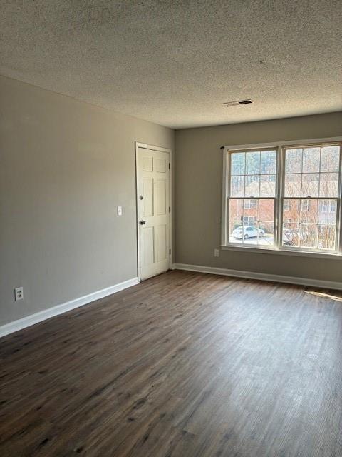 Foto del edificio - 493 Stone Mountain St