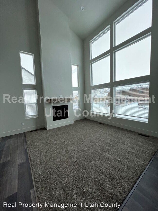 Foto del edificio - 3 br, 2.5 bath House - 162 S 250 E Unit A