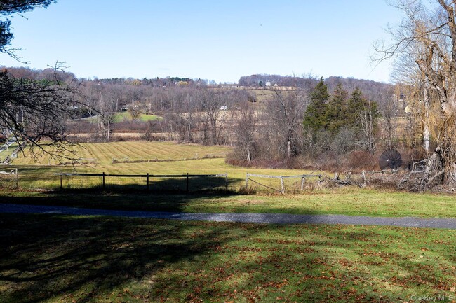 Building Photo - 58 On the Green