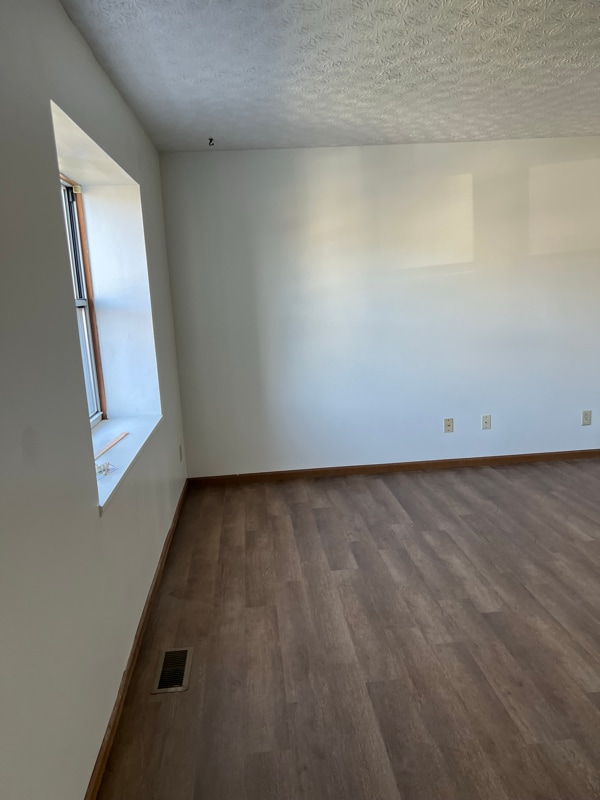 Building Photo - 7193 Feather Ct