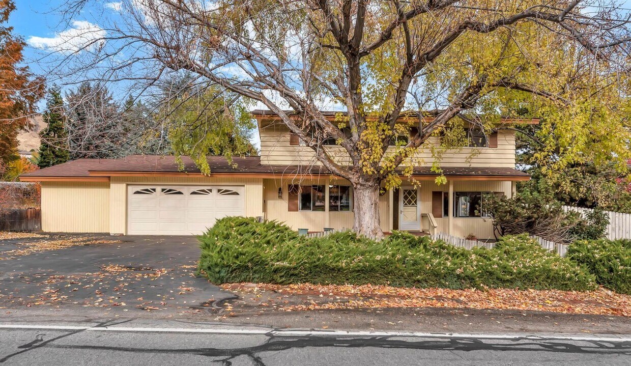 Foto principal - Large Number 2 Canyon 4 bedroom 2.5 bathro...