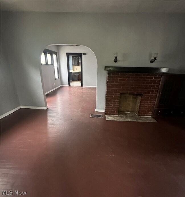 Foto del edificio - 3294 E 105th St