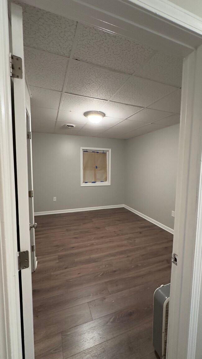Dormitorio 1 - 835 Elias Ave