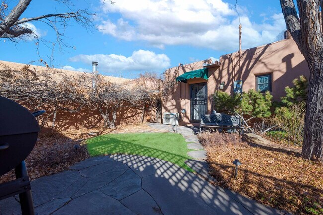 Foto del edificio - 325 Sena St