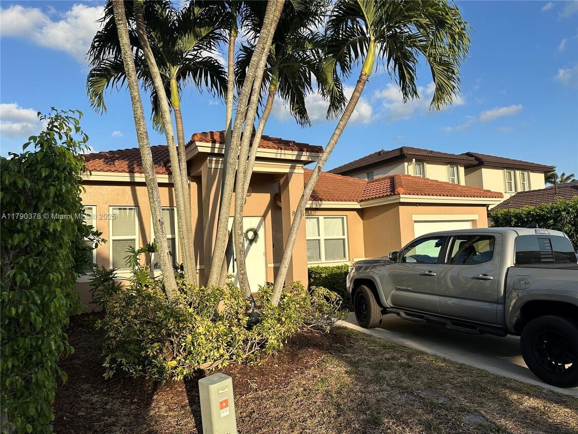 Primary Photo - 8201 SW 163rd Pl