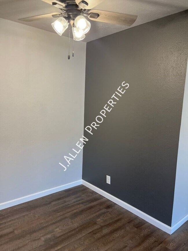 Building Photo - Beautiful Modern 2 bed