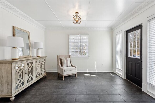 Foto del edificio - 2192 Spink St NW