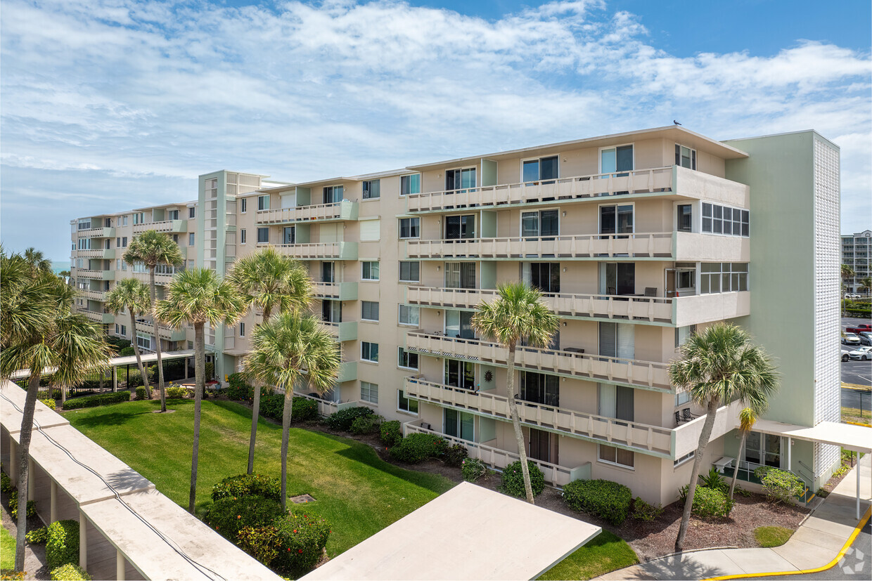 2020 N Atlantic Ave Cocoa Beach, FL 32931 - Twin Towers