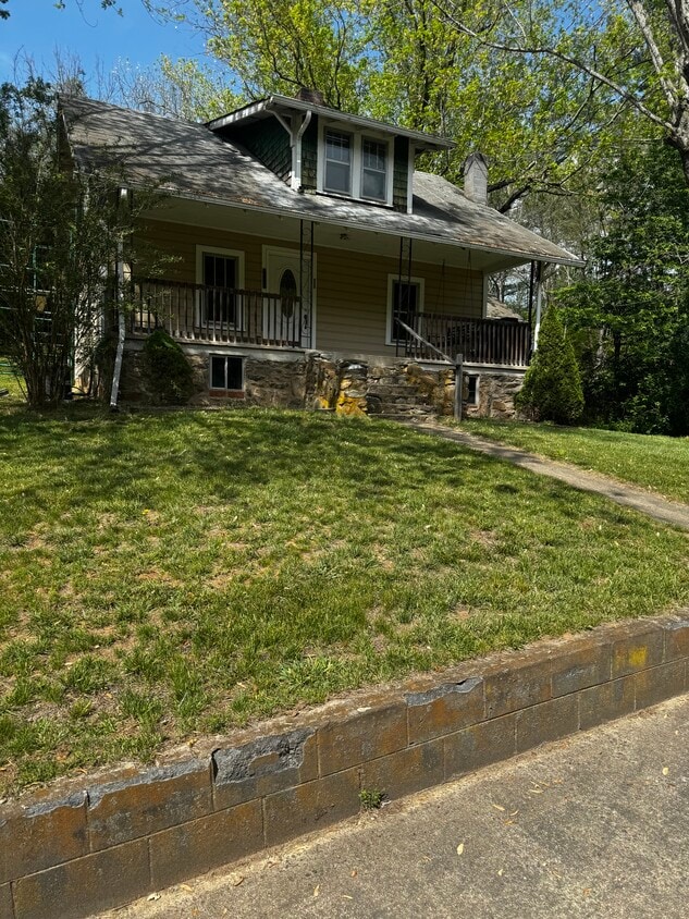 Primary Photo - 3119 Stamey Cove Rd