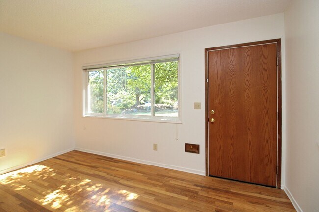 Foto del edificio - 6024-6024 NE Milton St