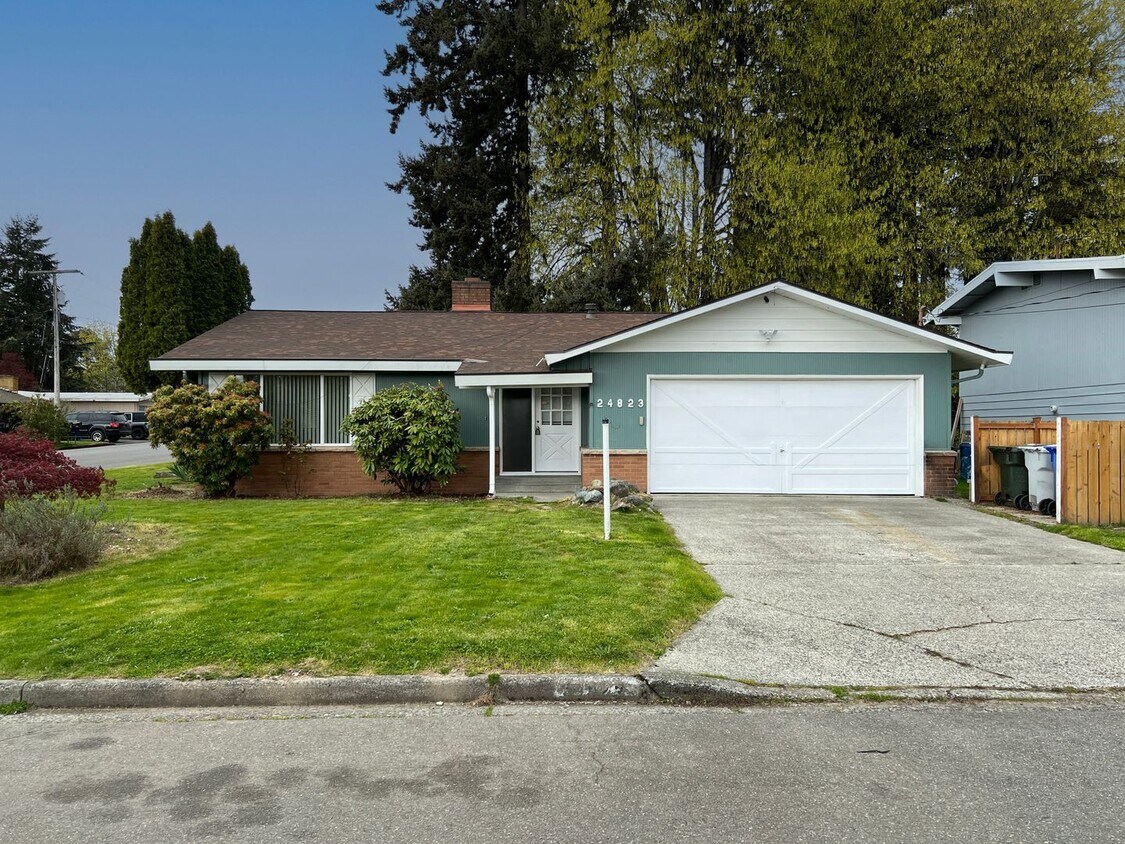 Primary Photo - West hill Kent rambler home 3 bedroom 2 ba...