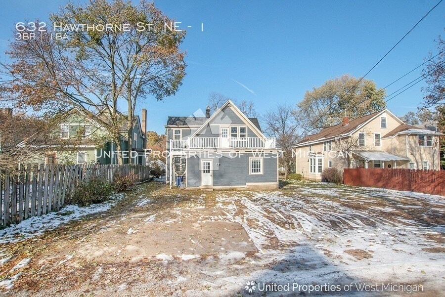 Primary Photo - 632 Hawthorne St NE
