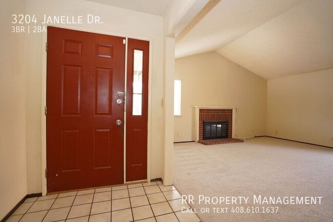 Building Photo - 3204 Janelle Dr