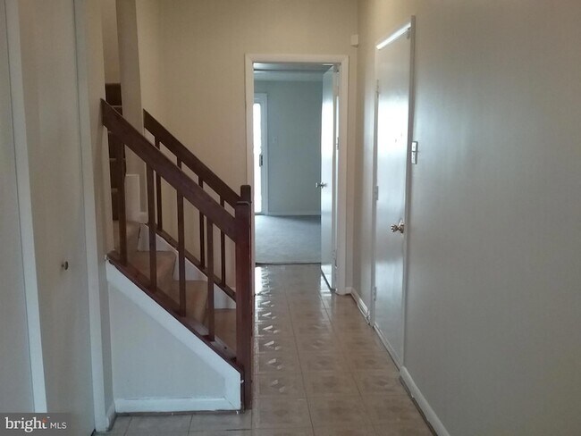 Foto del edificio - 8422 Ashford Blvd