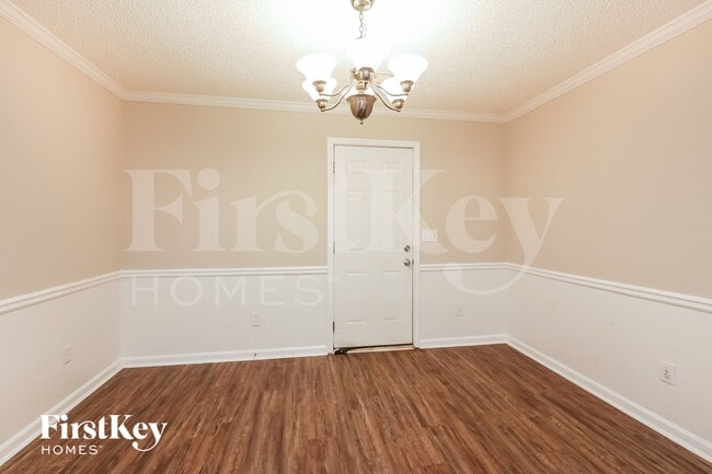 Foto del edificio - 1296 N Hampton Dr