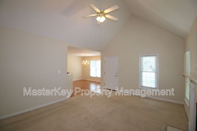 Building Photo - 701 Senter St
