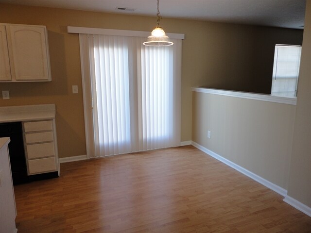 Foto del edificio - 2328 Salem Park Dr