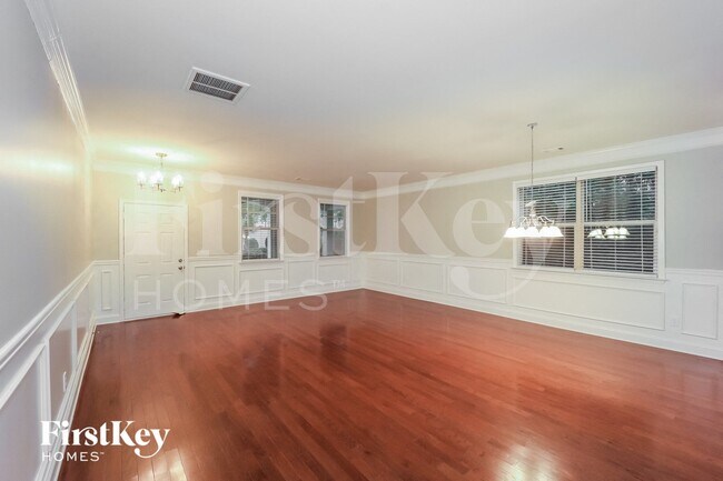 Foto del edificio - 100 Algerine Ct