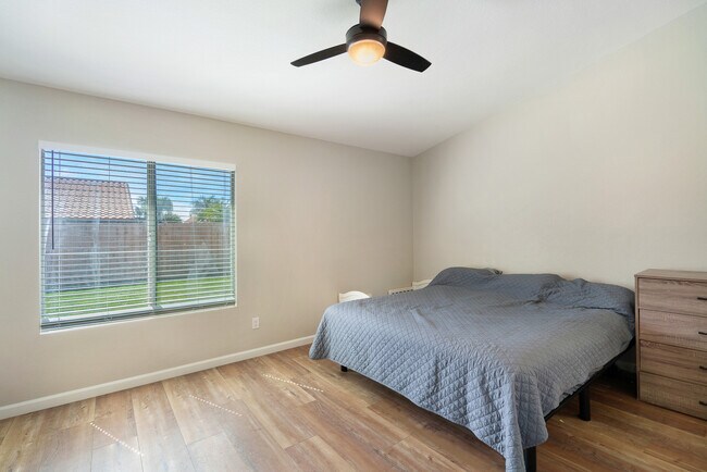 Foto del edificio - 25349 Silverwood Ln