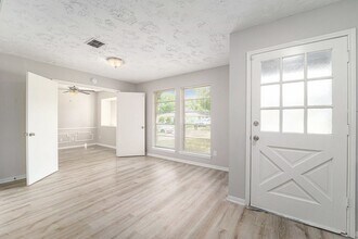 Building Photo - 23235 Earlmist Dr