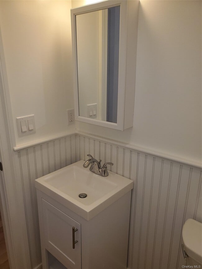 Building Photo - 233 Lincoln Ave