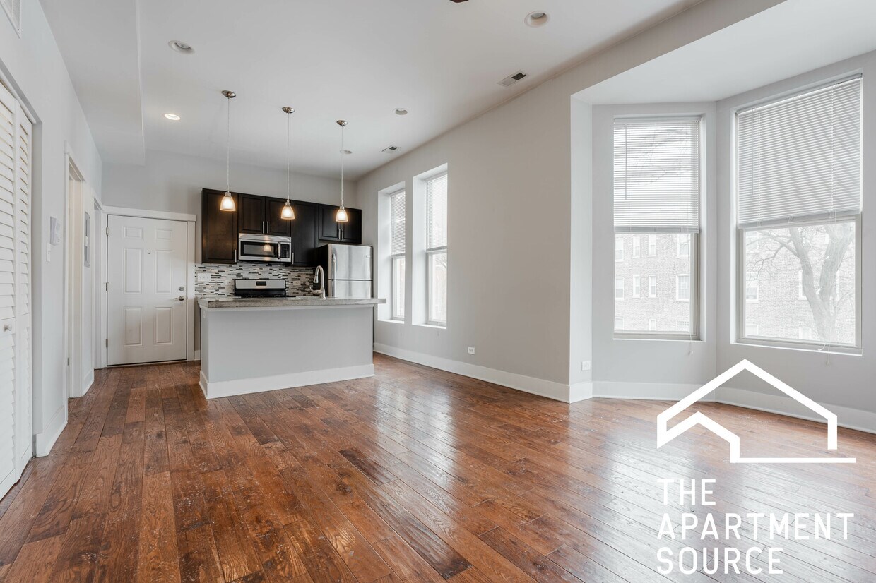 Primary Photo - 1501 W Superior St