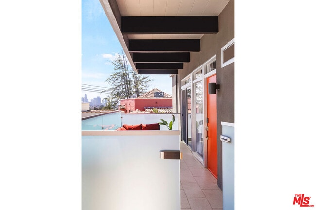 Building Photo - 1727 Webster Ave